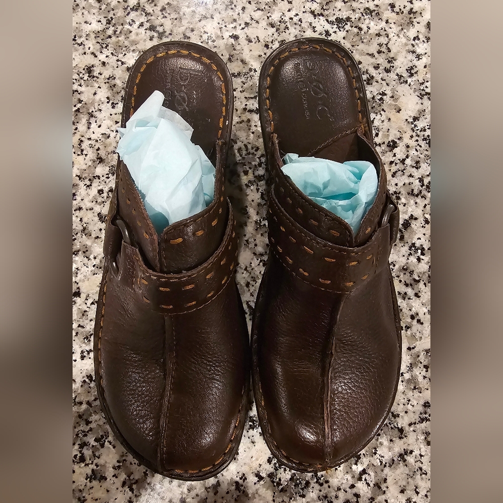B.o.c. brown clogs Size 8